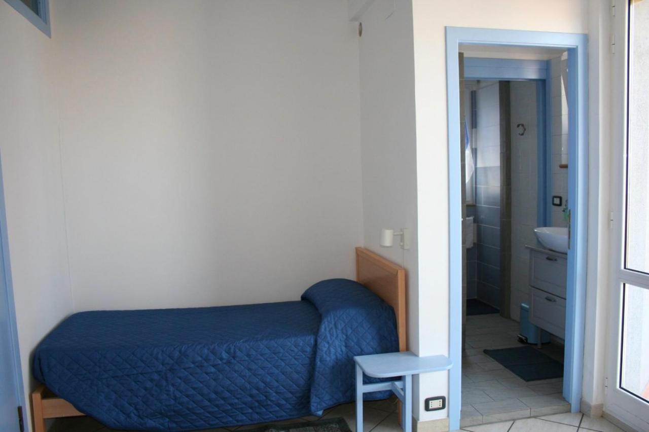 B&B Le Tre Palme Ancona Exteriör bild